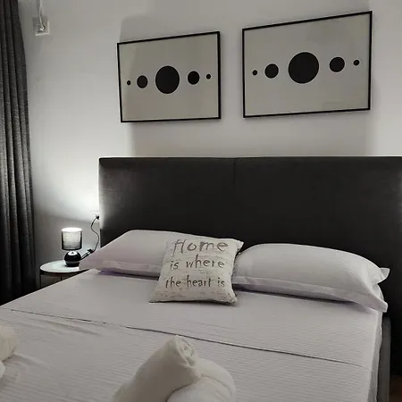 The Snug Retreat - Apartman Tirana